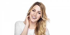 woman smiling with no jaw pain!